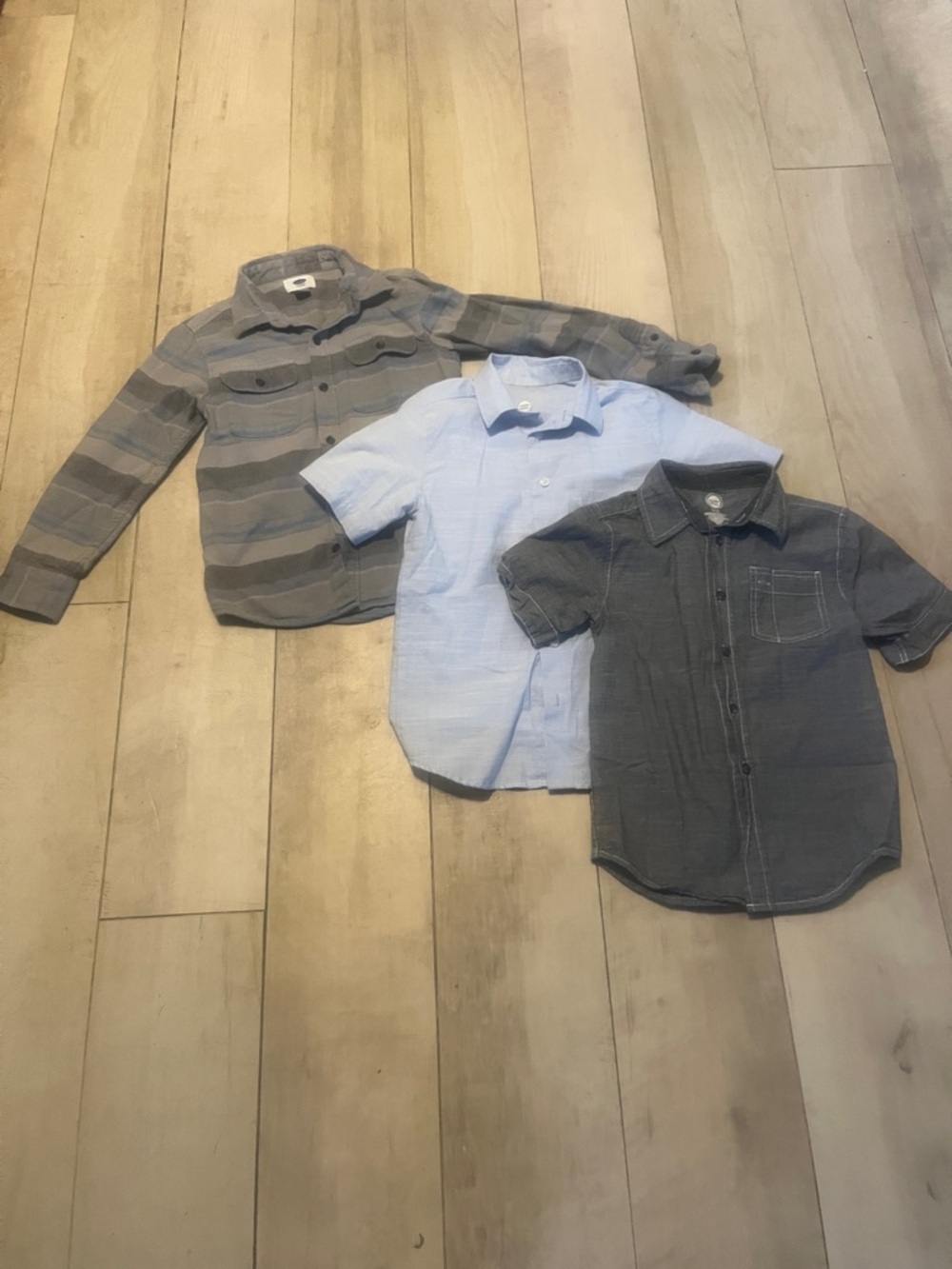 Old Navy Boys Button-Down flannel shirt w/ 2 short sleeve dress shirts